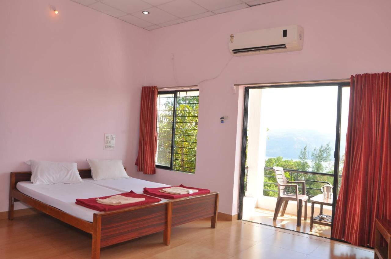 Koyna Lake Resort Koynanagar Exterior photo